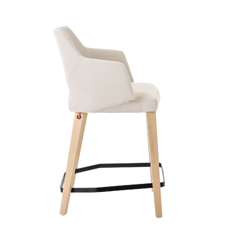 Tabouret snack en tissu blanc avec accoudoirs et pieds en bois naturel - Lena Mobitec ®