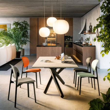 Chaise moderne empilable en polypropylène recyclé - Zero Connubia®