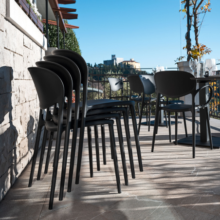 Chaise de jardin italienne empilable en polypropylène recyclé - Abby Connubia®