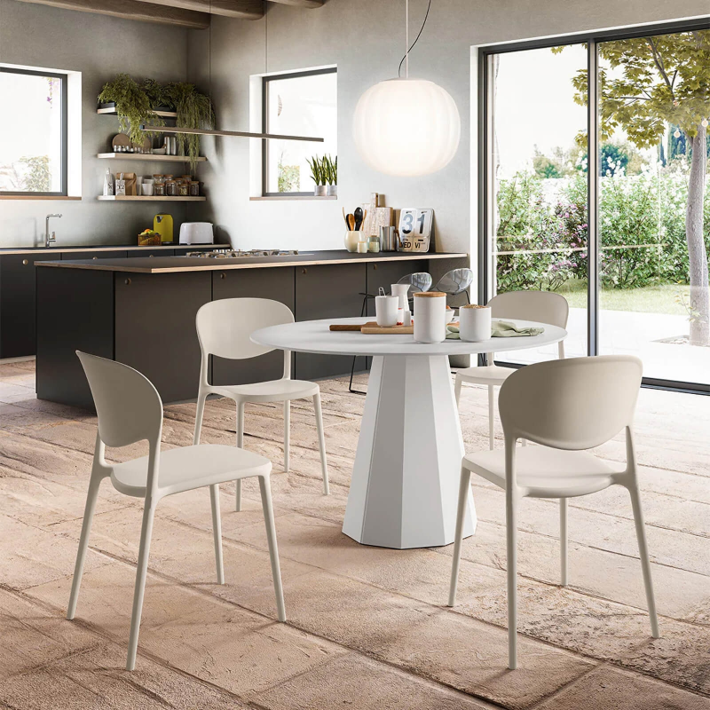 Chaise italienne en polypropylène recyclé - Abby Connubia®
