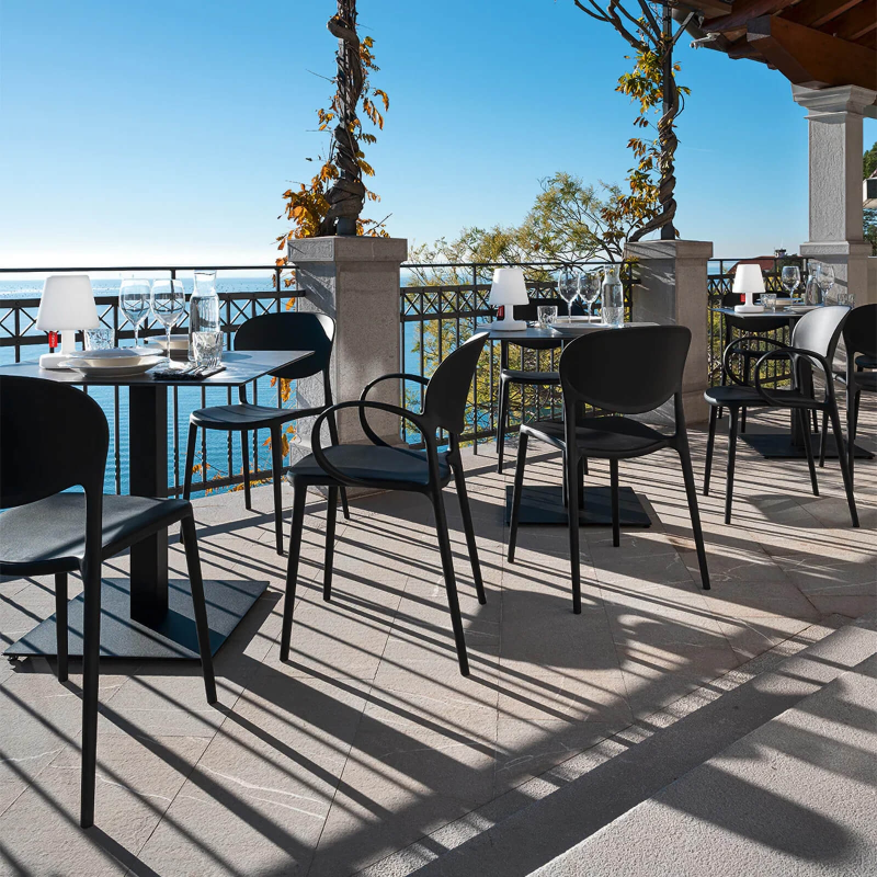 Chaise de jardin italienne empilable en polypropylène recyclé - Abby Connubia®