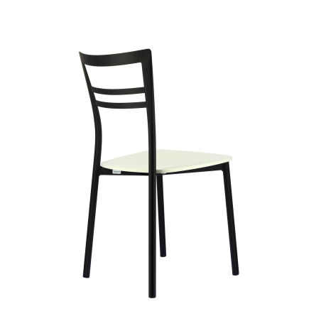 Chaise contemporaine en métal noir et assise multiplis bois blanc - Go Connubia®