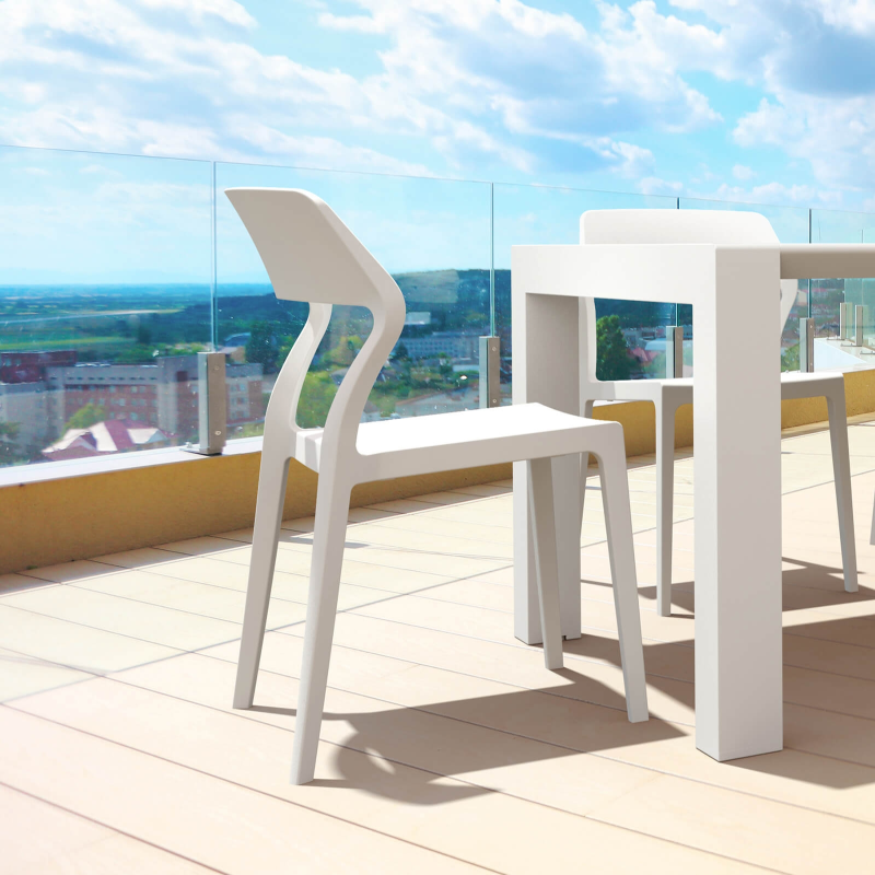 Chaise de jardin empilable design en polypropylène blanc - Snow