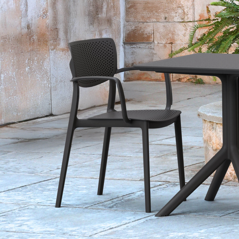 Fauteuil en plastique noir empilable d'extérieur - Loft