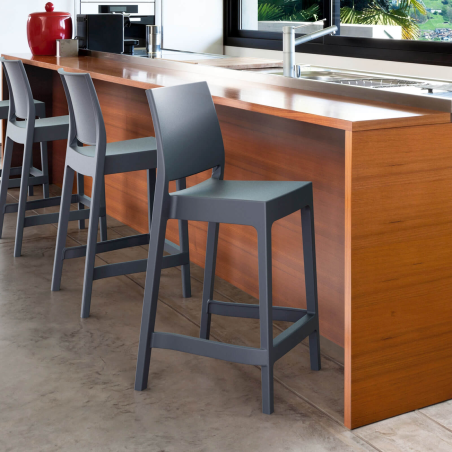 Tabouret snack moderne empilable en polypropylène - Maya