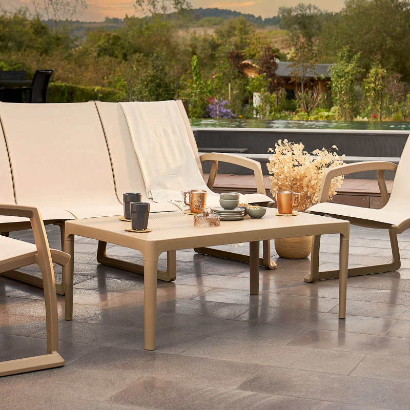 Petite table basse pour terrasse
