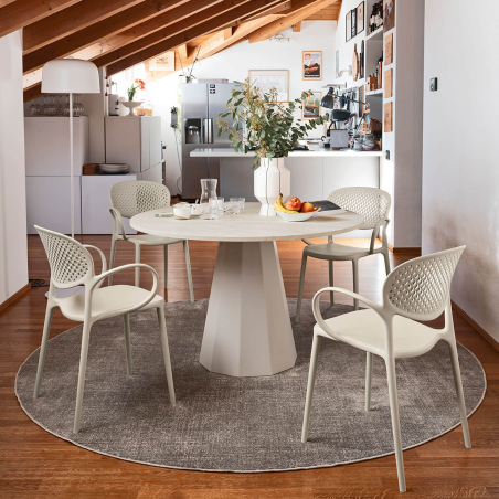 Fauteuil italien empilable en plastique recyclé avec dossier microperforé - Abby Connubia®