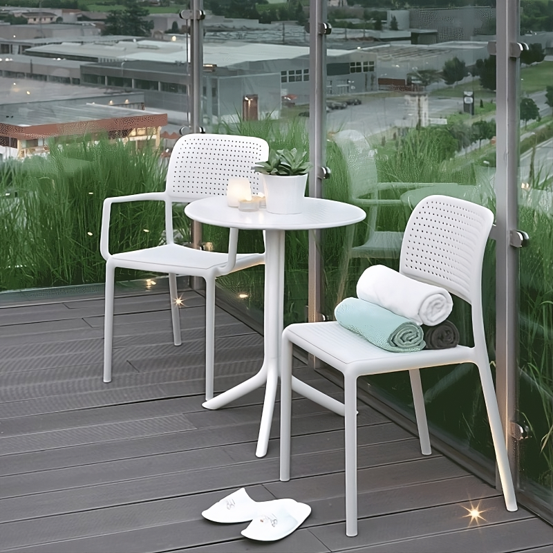 Chaise en polypropylène blanc - Bora Bistrot