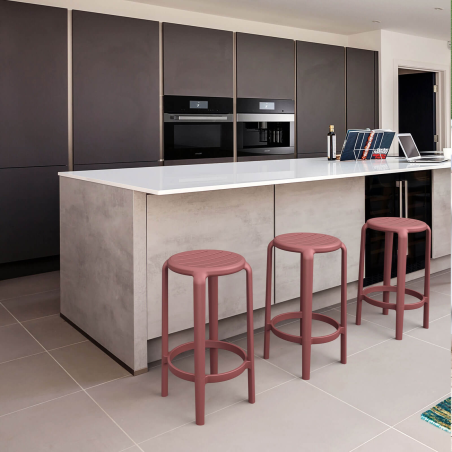 Tabouret snack sans dossier moderne en polypropylène rose - Tom