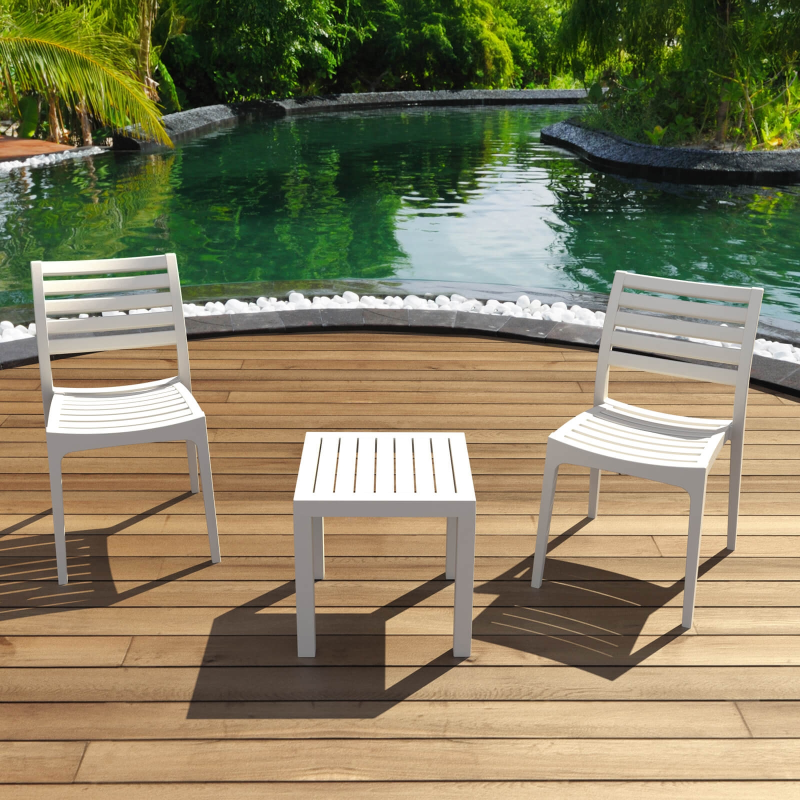 Table de terrasse carrée en plastique