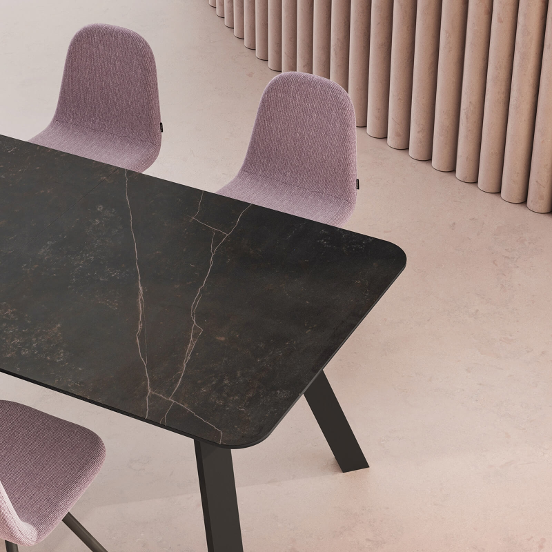 Galet Mobliberica® - Chaise design en tissu avec pieds en métal