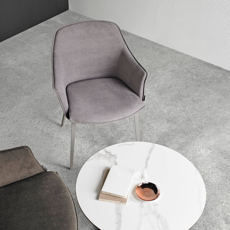 Fauteuil moderne en tissu avec pieds en métal - Kedua Mobliberica®