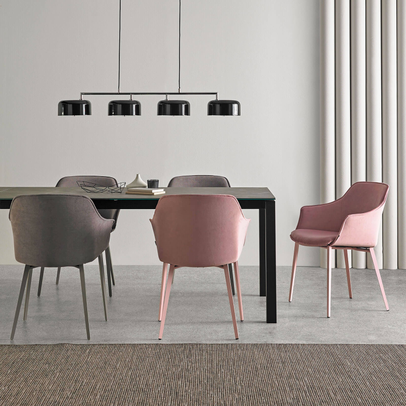 Fauteuil tendance en tissu rose avec pieds en métal - Kedua Mobliberica®