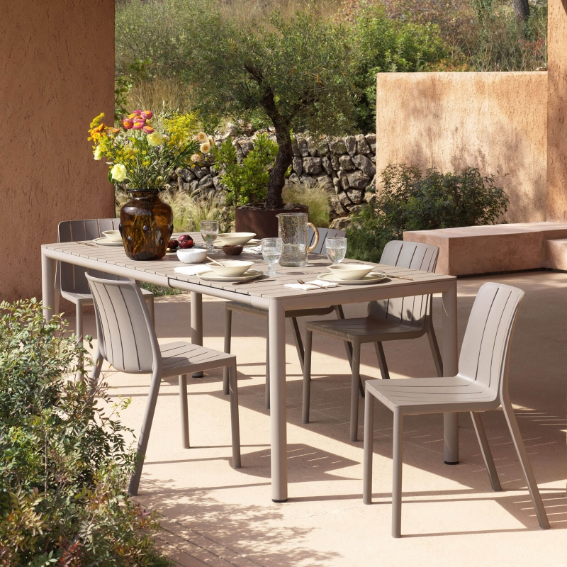 Tevere - Table de jardin extensible en polypropylène