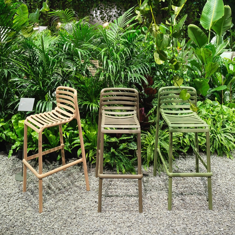Doga - Tabouret de bar de jardin empilable en polypropylène