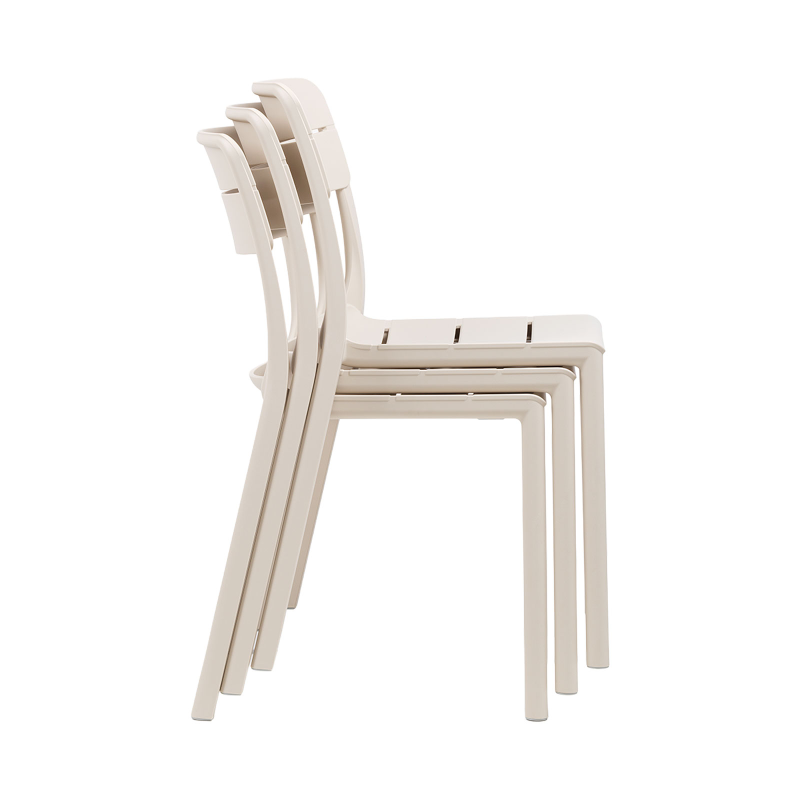Cassia - Chaise de jardin empilable en polypropylène