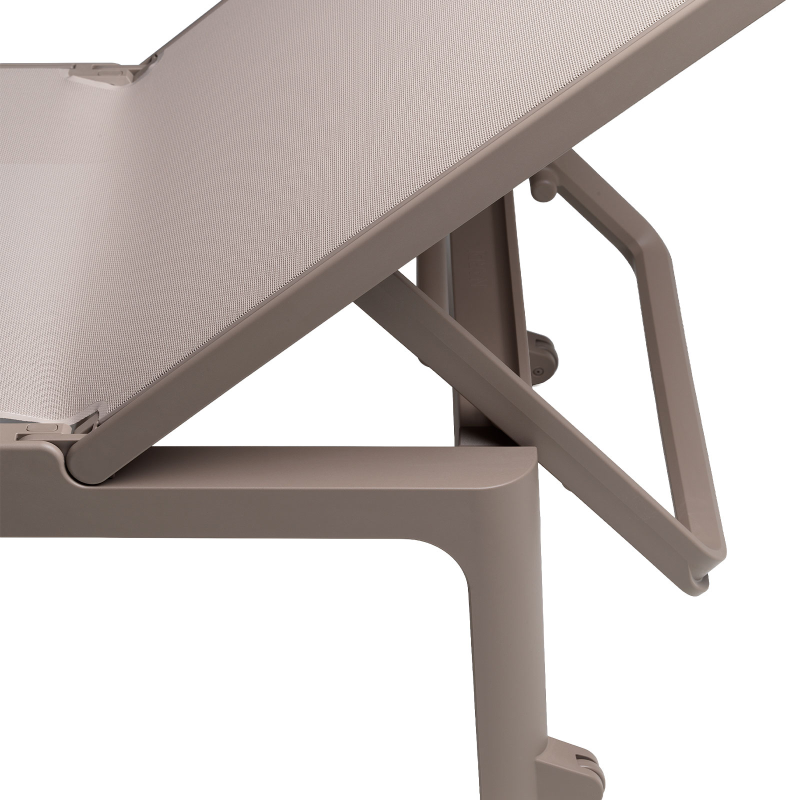 Plano - Chaise longue de jardin empilable