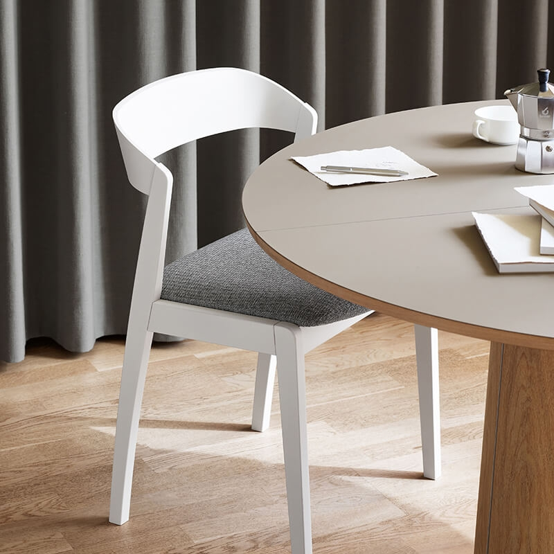 Table ronde avec allonges en Fenix et pied central en bois - SM33