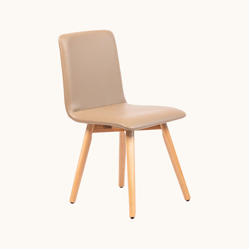 Plaza - Chaise moderne rembourrée avec pieds en bois coniques