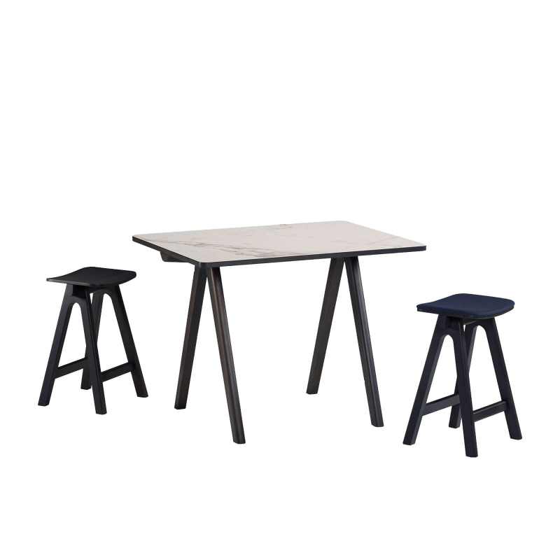 Chevron - Table haute de designer en céramique et bois