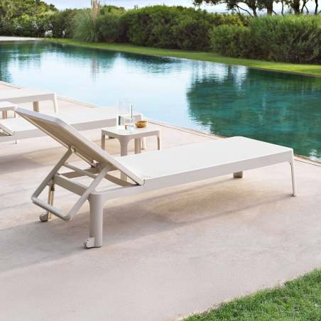 Plano - Chaise longue de jardin empilable