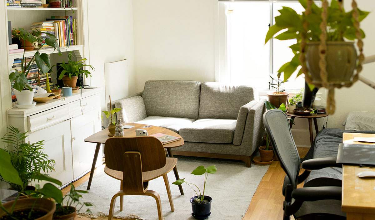 Meubles vintage > Bureaux & tables > Table pliante carrée en bois :  Fabuleuse Factory