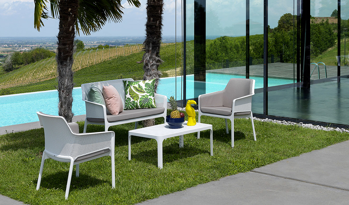 salon de jardin blanc contemporain en plastique