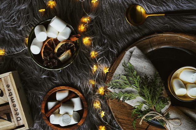 Décoration table de noël : 5 astuces déco pour réussir sa table de fêtes !