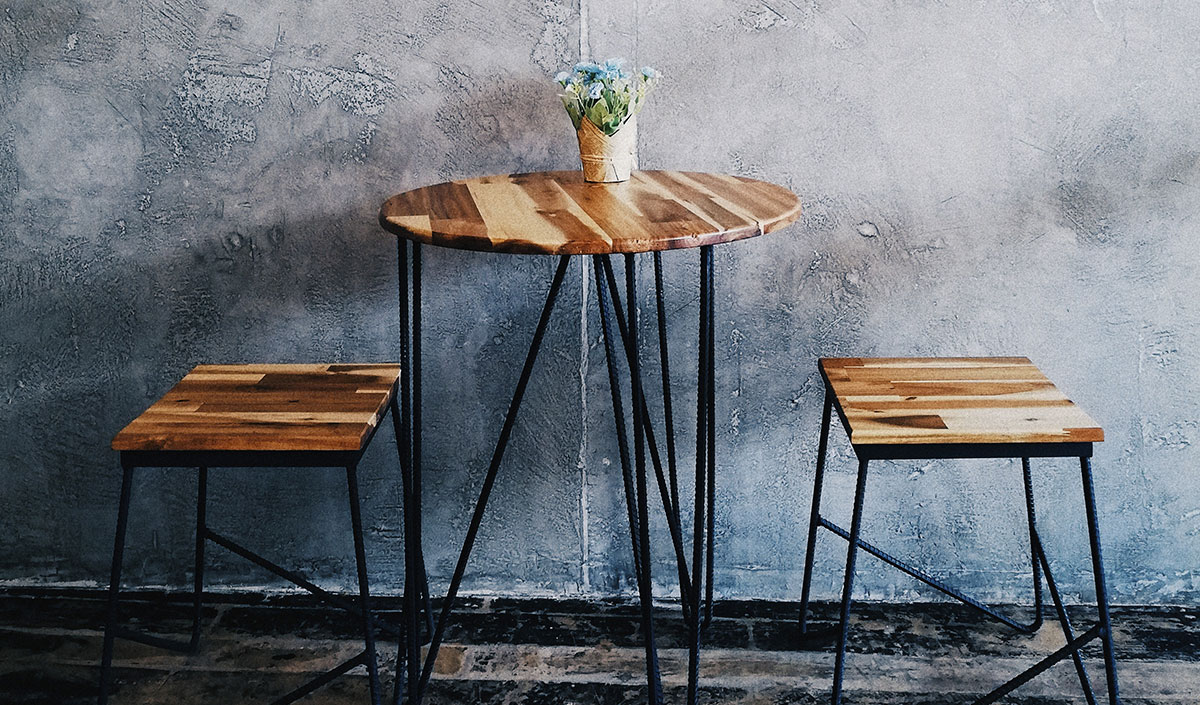 mobilier de jardin en bois et métal