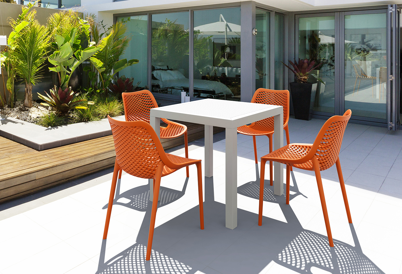 DIY Comment peindre votre salon de jardin en plastique ? 4 Pieds déco