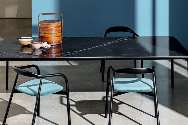 La table en céramique a-t-elle des inconvénients ?