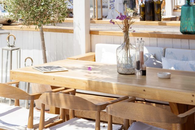 Quel bois choisir pour son salon de jardin ?