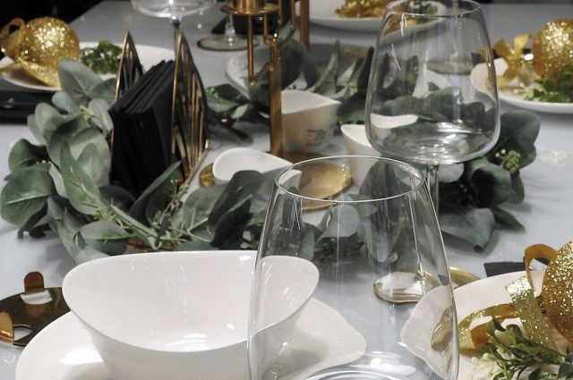 Table de fêtes : les plus trendy pour un réveillon réussi !