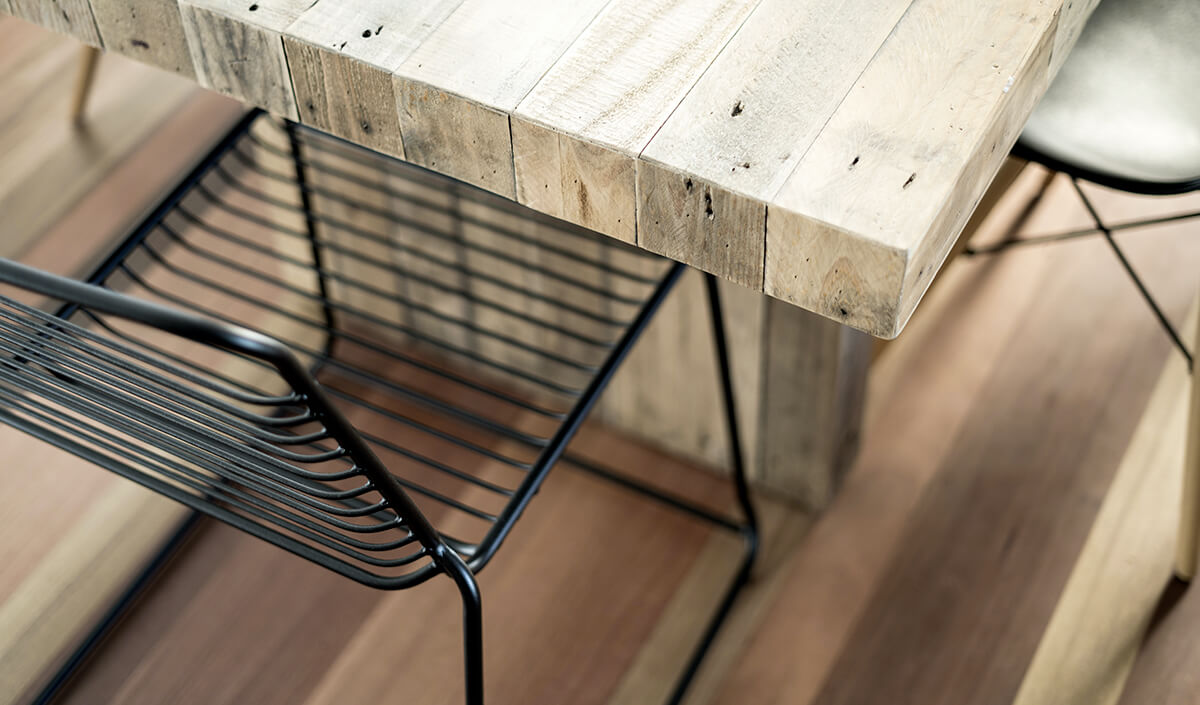Mobilier en métal design noir