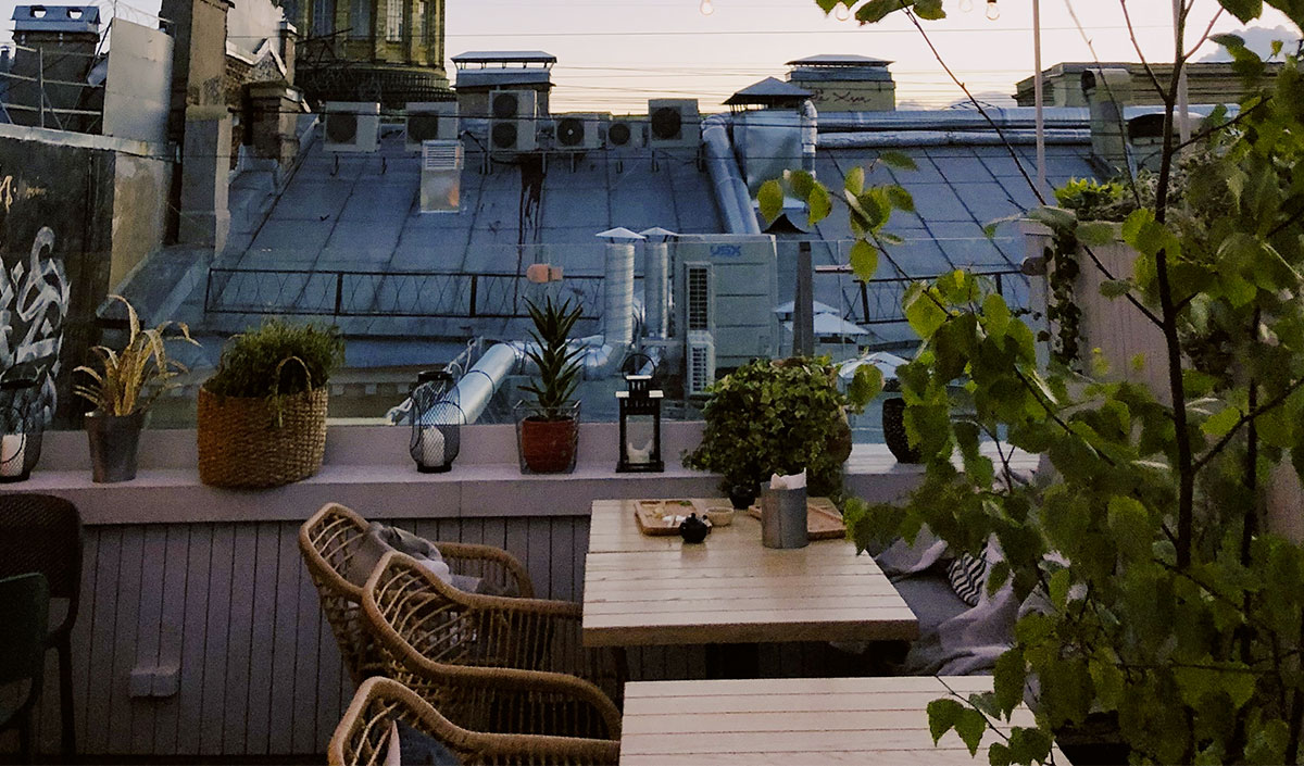 Balcon tendance avec plantes