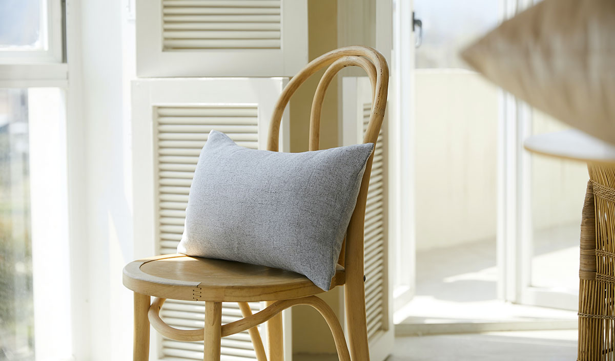 chaise en bois pour décoration bord de mer