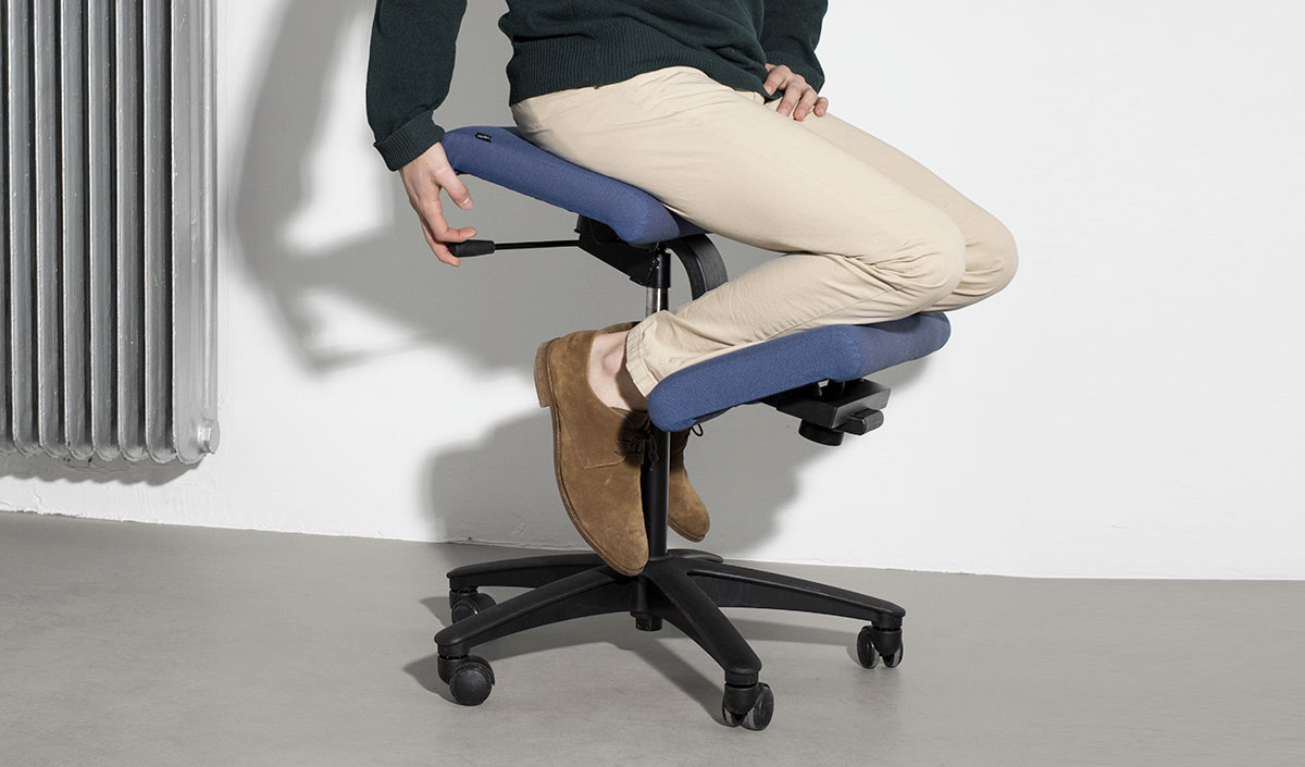 Tabouret ergonomique de bureau avec soutien de genoux et poignées