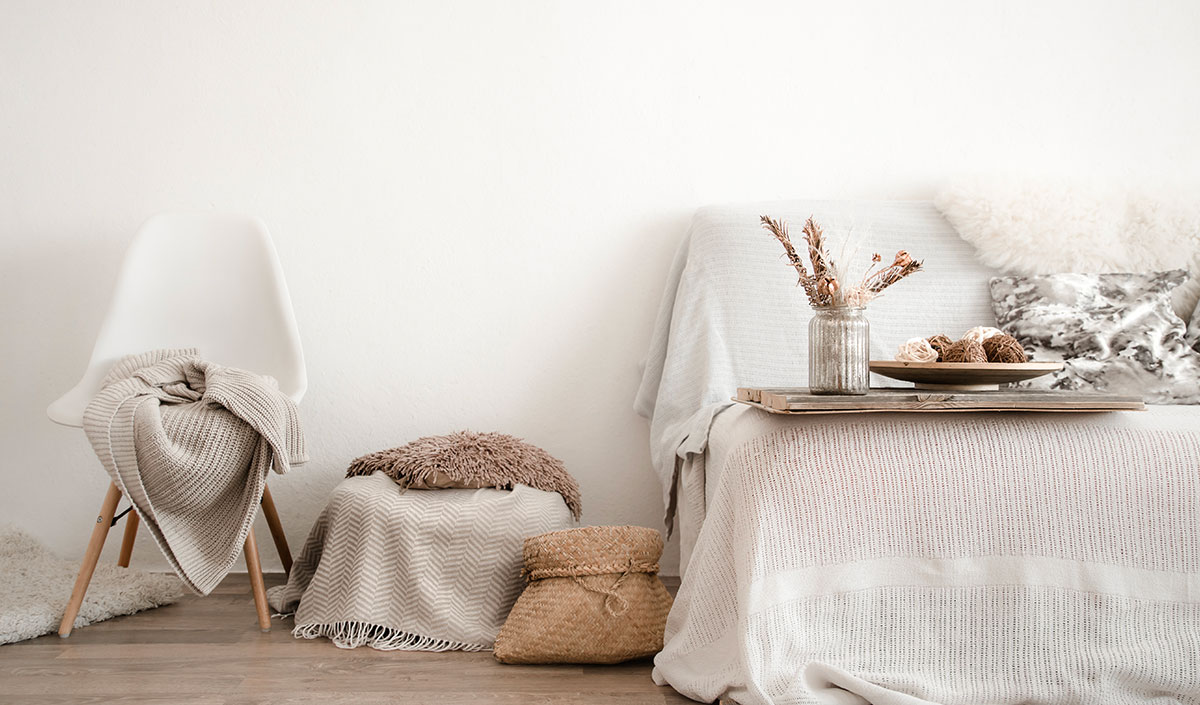 Décoration cocooning : 15 objets incontournables pour vous lover dans votre  intérieur 4 Pieds déco