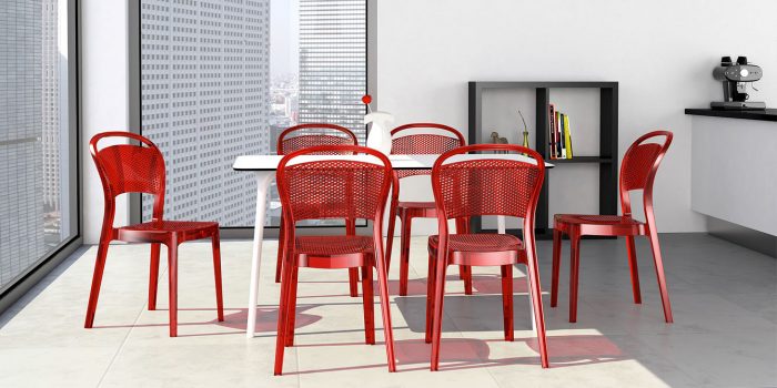 chaises transparentes : le mobilier translucide une vraie tendance déco