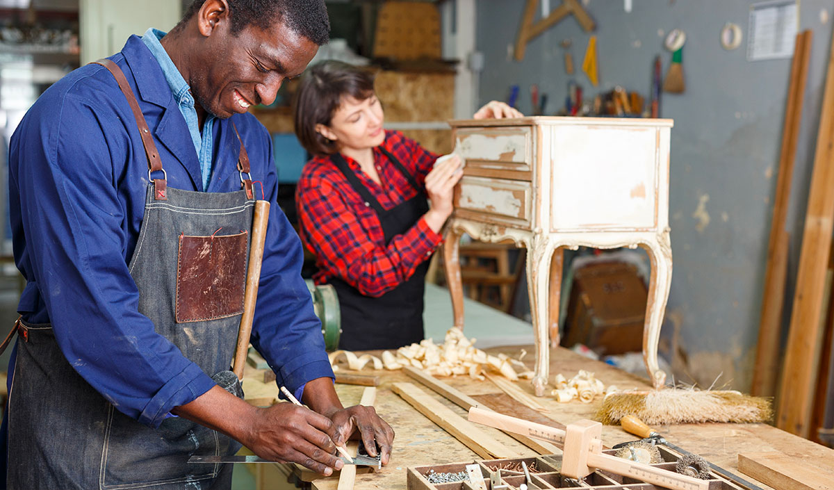 Restauration de meubles en bois