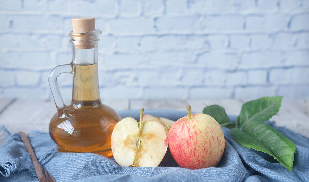 Nettoyer les meubles de sa cuisine avec du vinaigre de cidre