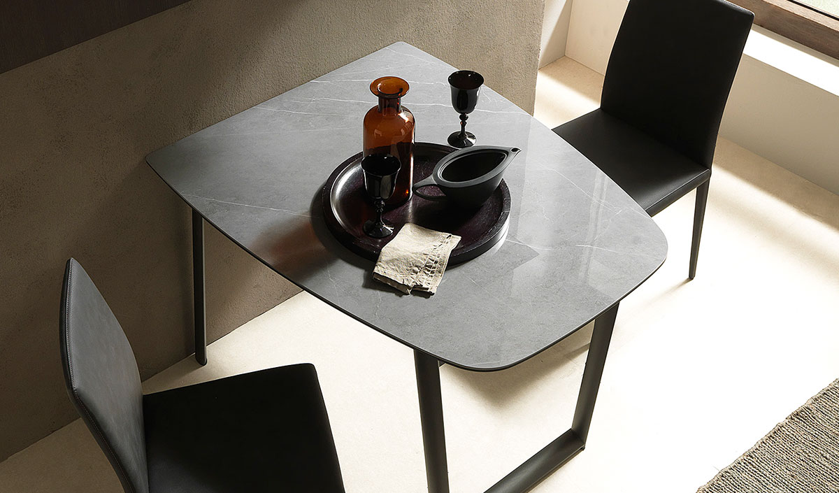 Astuce nettoyage : table en céramique