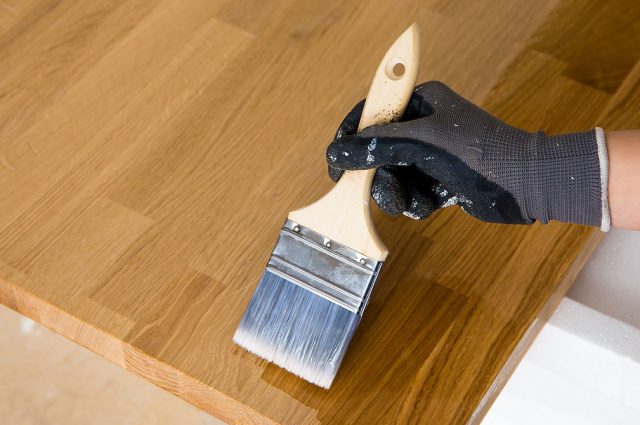 Comment repeindre ses meubles de cuisine ?