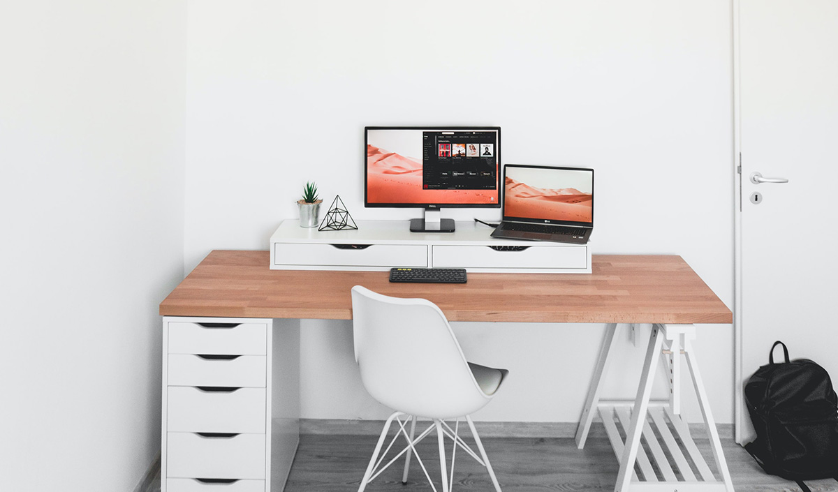 Bureau modulable pour le salon