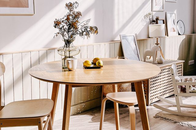 Comment vernir un meuble en bois ?