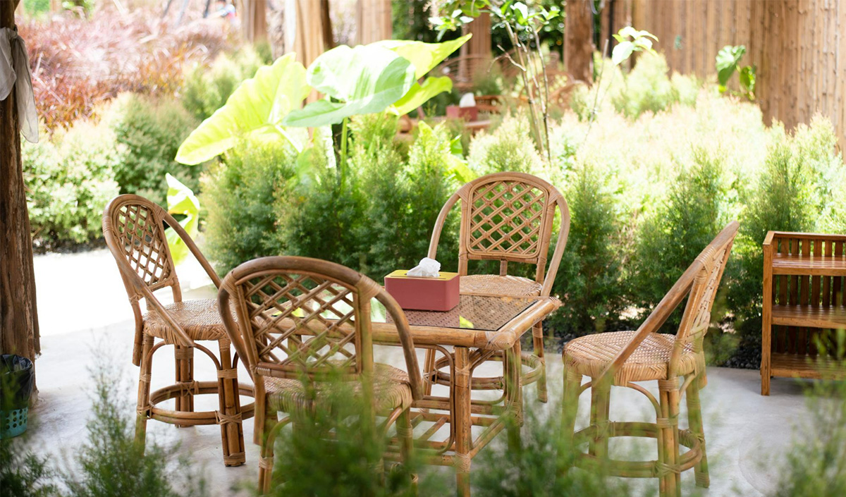 Ensemble de jardin en rotin pour un extérieur exotique