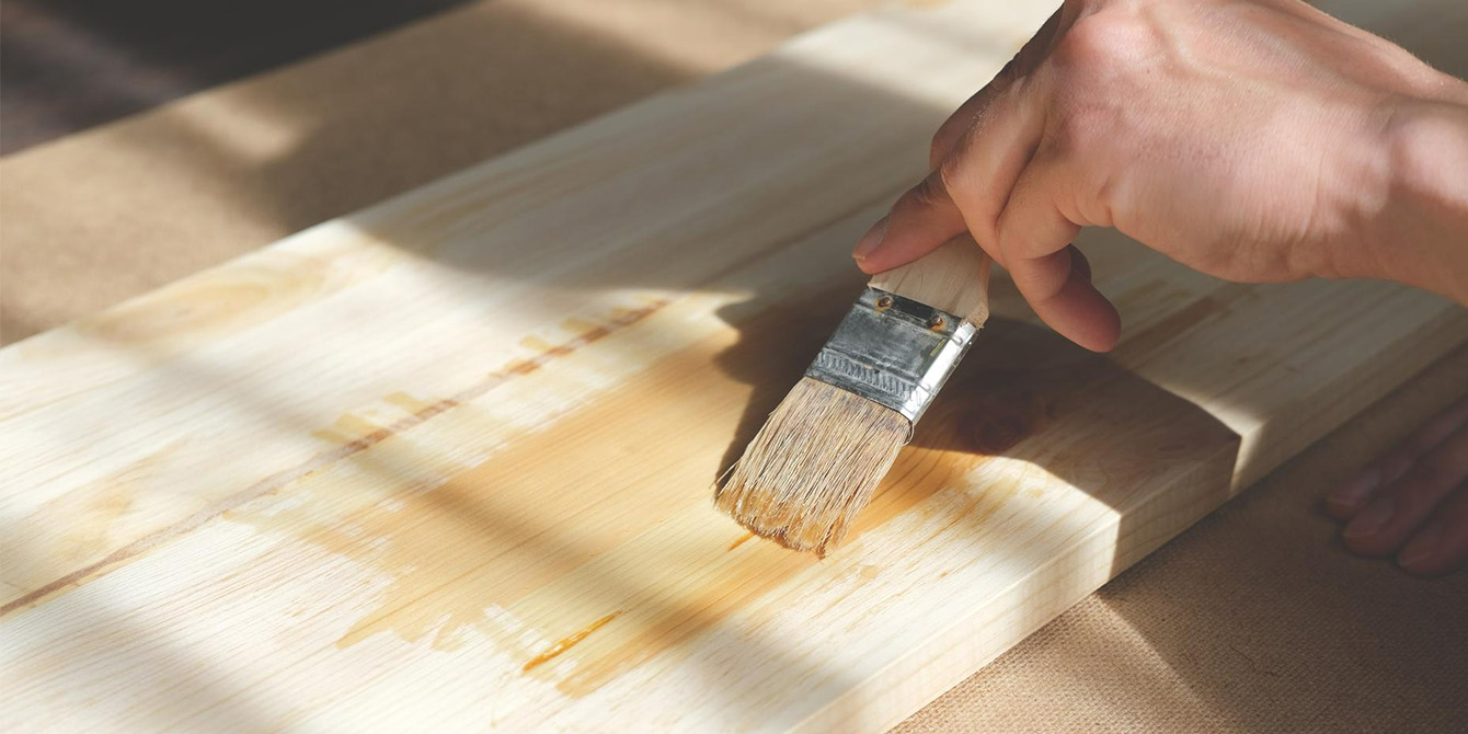 Comment huiler un meuble en bois ?