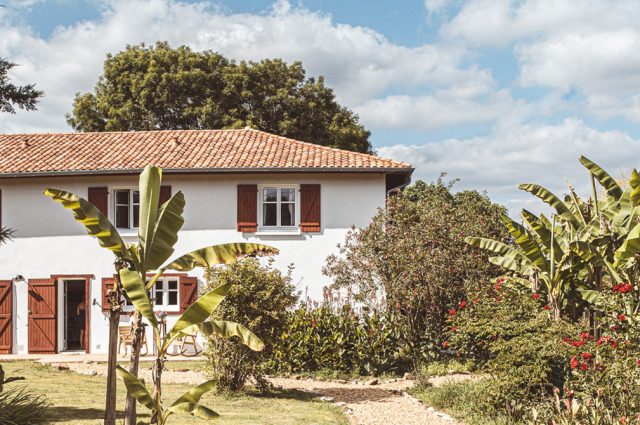 Maison basque : visite déco d’une Exte avec Slow Toki