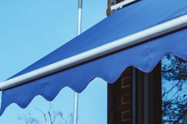 Store banne : comment le choisir sans se tromper ?