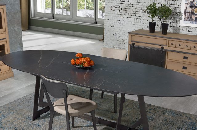 Entretien d’une table en céramique : comment la nettoyer facilement ?